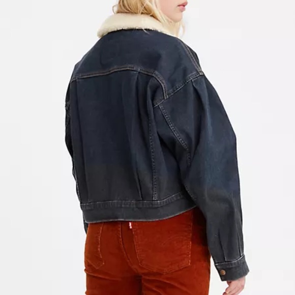 Levi’s | Warm Pleat Sleeve Sherpa Jacket - Warm Feeling - Picture 2 of 9